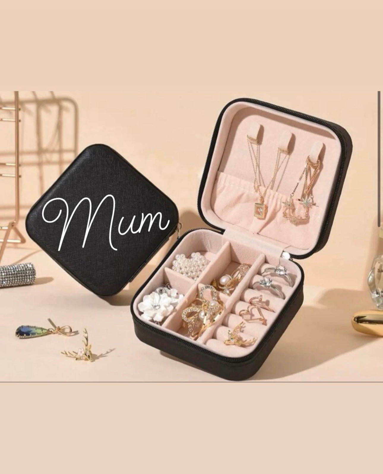 Personalised jewellery case